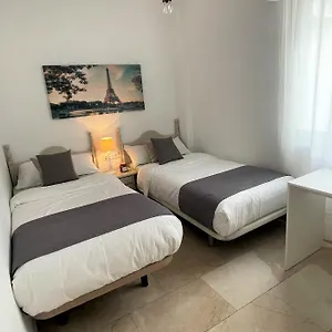 Privada. Ubicacion Inmejorable. Habitación en casa particular