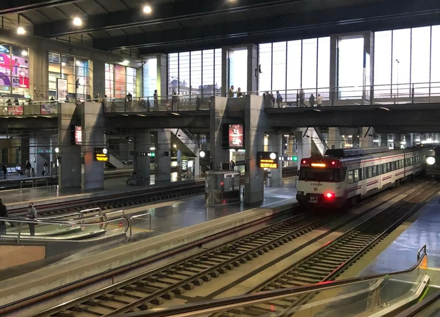 Atico Luz De Cordoba Station Parking Free Center City 0*,  Espagne